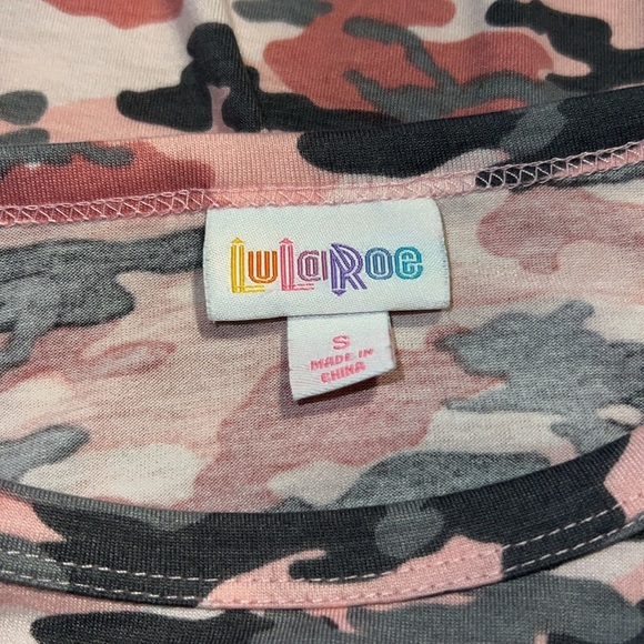 LulaRoe Pink Camo Midi Short Sleeve Round Neck Q52* - Picture 3 of 5